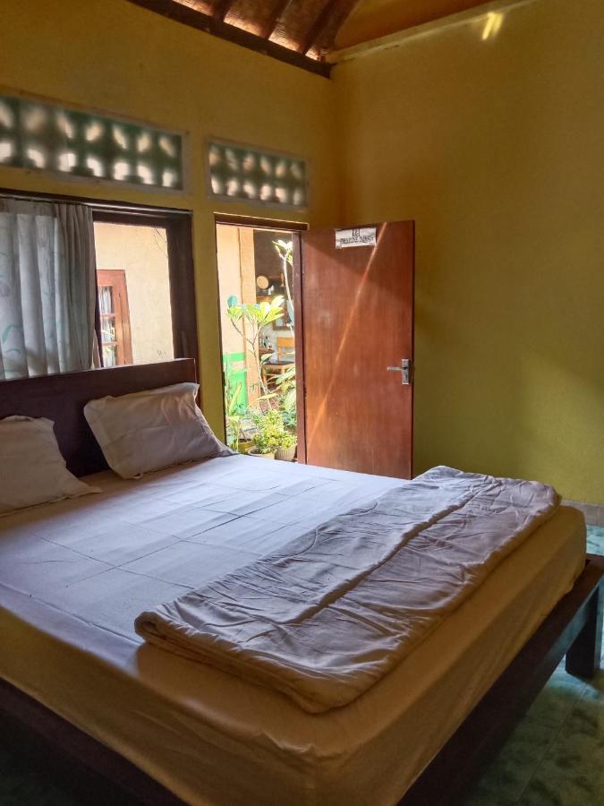 Agung Pring Homestay Batununggul Exteriör bild